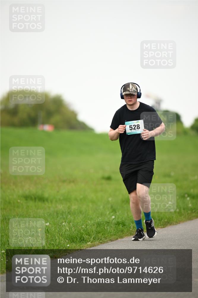 10.05.2026 - 8. Wedeler Halbmarathon Dr. Thomas Lammeyer http://msf.ph/oto/9714626 10.05.2026 12:21:41 Laufen 528 meine-sportfotos.de