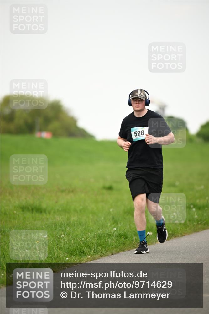 10.05.2026 - 8. Wedeler Halbmarathon Dr. Thomas Lammeyer http://msf.ph/oto/9714629 10.05.2026 12:21:41 Laufen 528 meine-sportfotos.de