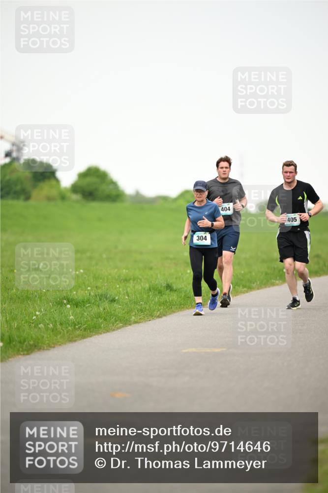 10.05.2026 - 8. Wedeler Halbmarathon Dr. Thomas Lammeyer http://msf.ph/oto/9714646 10.05.2026 12:21:49 Laufen 304, 404, 405 meine-sportfotos.de