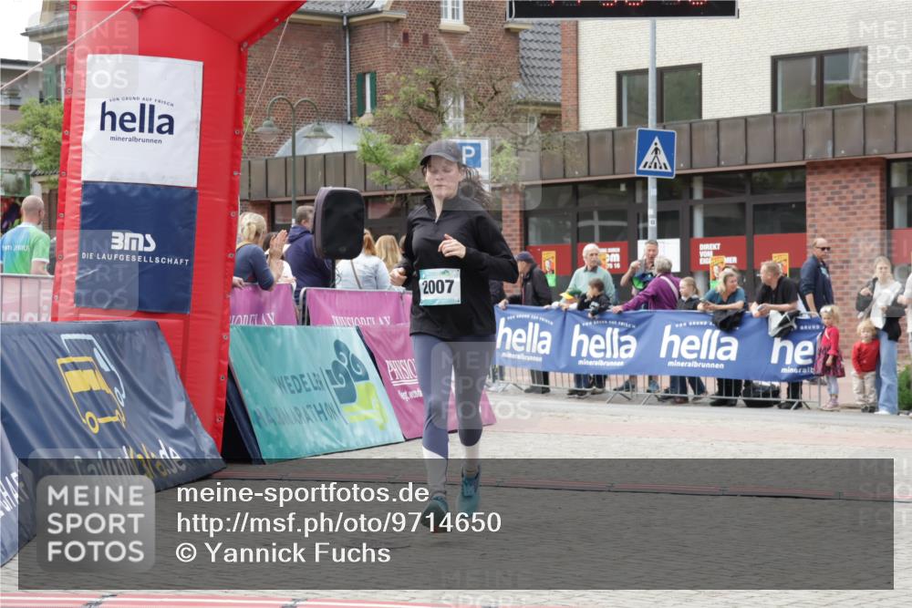 10.05.2026 - 8. Wedeler Halbmarathon Yannick Fuchs http://msf.ph/oto/9714650 10.05.2026 11:30:47 Ziel 341, 777, 2007 meine-sportfotos.de
