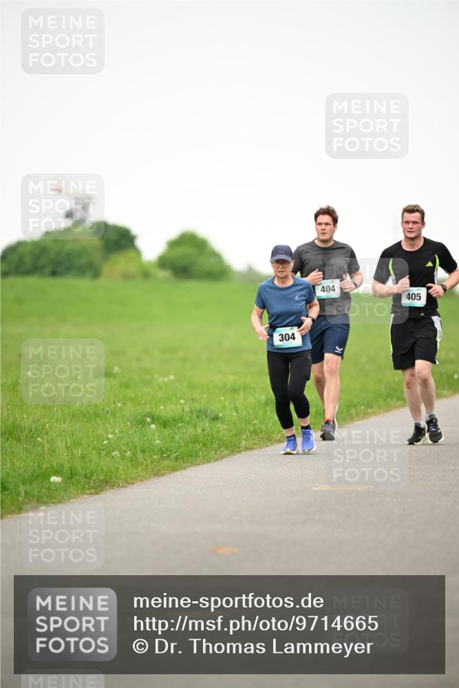 10.05.2026 - 8. Wedeler Halbmarathon Dr. Thomas Lammeyer http://msf.ph/oto/9714665 10.05.2026 12:21:51 Laufen 304, 404, 405 meine-sportfotos.de