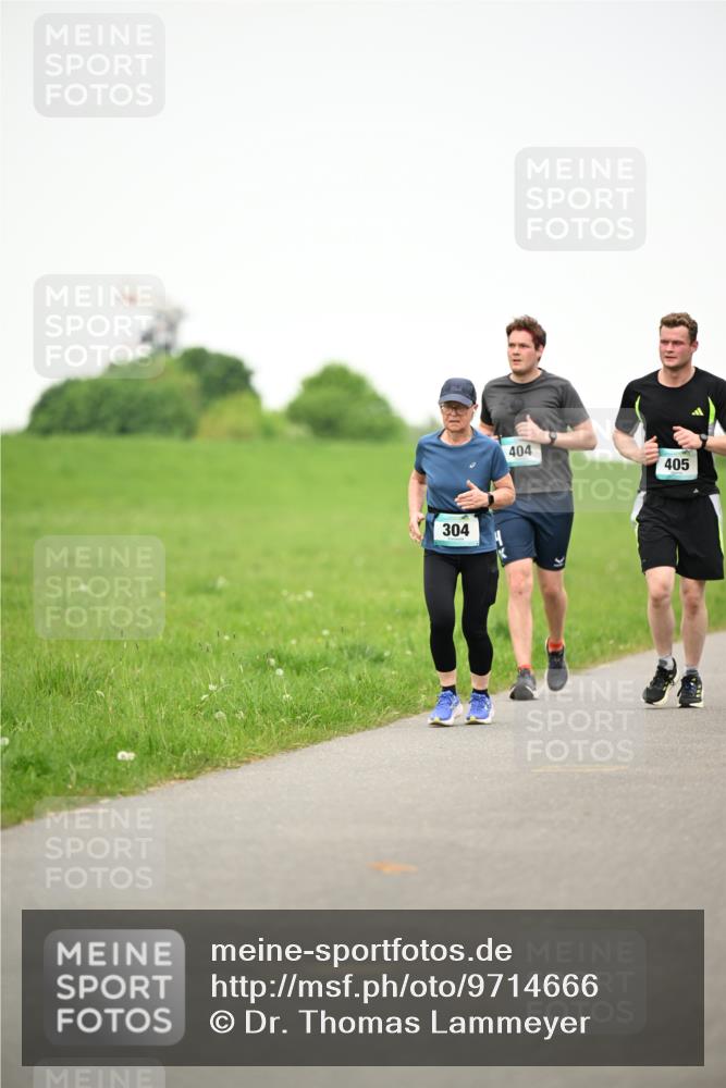 10.05.2026 - 8. Wedeler Halbmarathon Dr. Thomas Lammeyer http://msf.ph/oto/9714666 10.05.2026 12:21:51 Laufen 304, 404, 405 meine-sportfotos.de