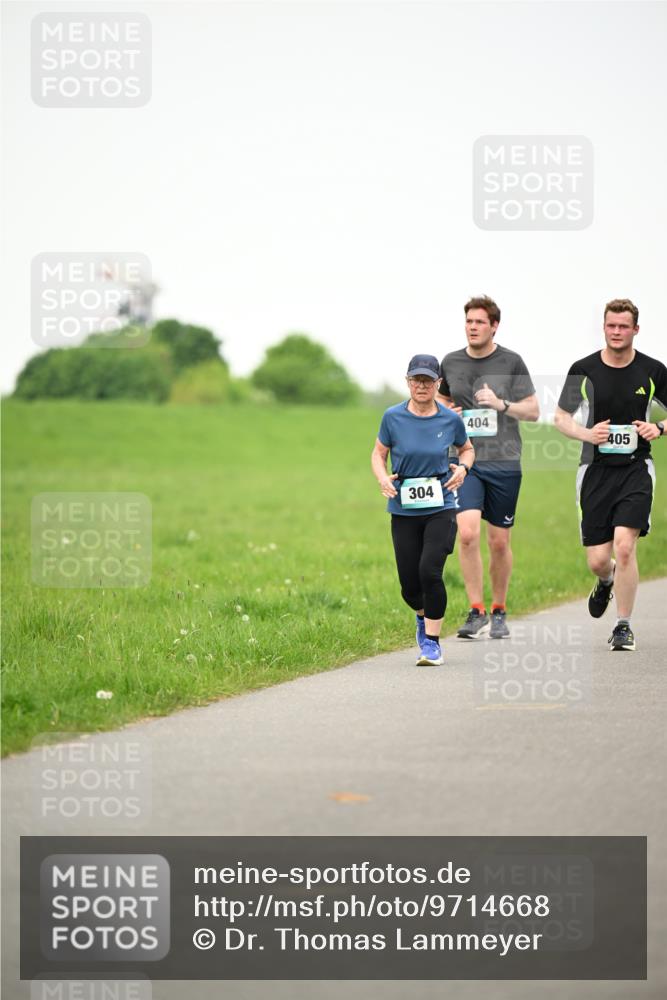 10.05.2026 - 8. Wedeler Halbmarathon Dr. Thomas Lammeyer http://msf.ph/oto/9714668 10.05.2026 12:21:51 Laufen 304, 404, 405 meine-sportfotos.de