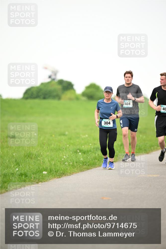 10.05.2026 - 8. Wedeler Halbmarathon Dr. Thomas Lammeyer http://msf.ph/oto/9714675 10.05.2026 12:21:52 Laufen 304, 404 meine-sportfotos.de