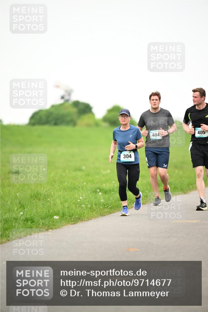 10.05.2026 - 8. Wedeler Halbmarathon Dr. Thomas Lammeyer http://msf.ph/oto/9714677 10.05.2026 12:21:52 Laufen 304, 404, 405 meine-sportfotos.de