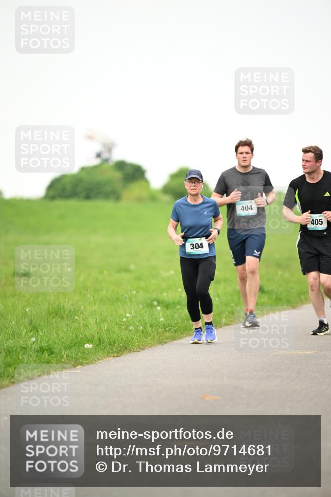 10.05.2026 - 8. Wedeler Halbmarathon Dr. Thomas Lammeyer http://msf.ph/oto/9714681 10.05.2026 12:21:52 Laufen 304, 404, 405 meine-sportfotos.de