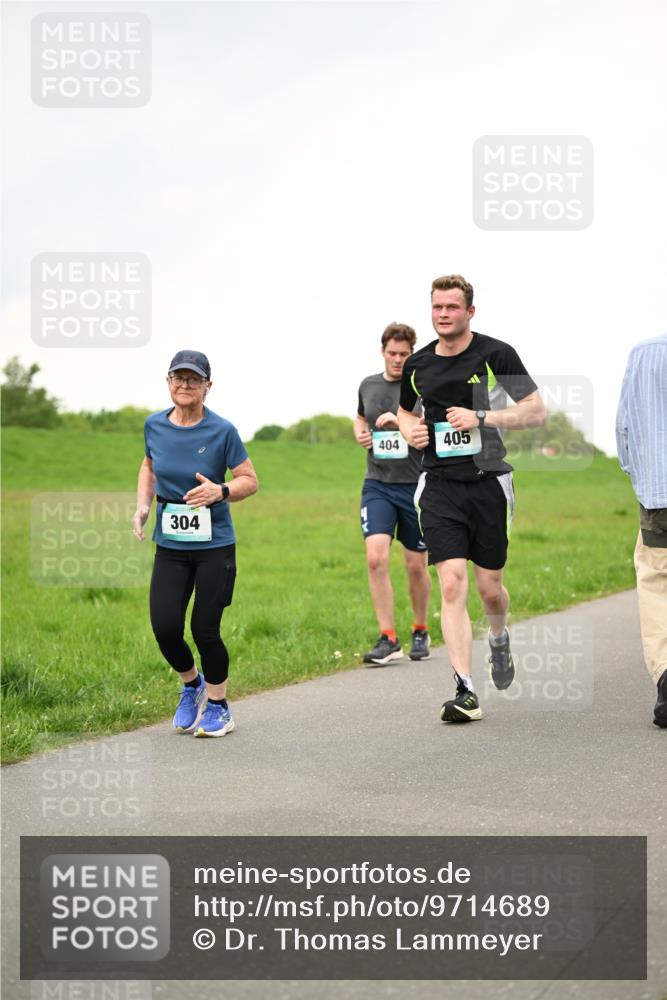 10.05.2026 - 8. Wedeler Halbmarathon Dr. Thomas Lammeyer http://msf.ph/oto/9714689 10.05.2026 12:22:00 Laufen 304, 404, 405 meine-sportfotos.de