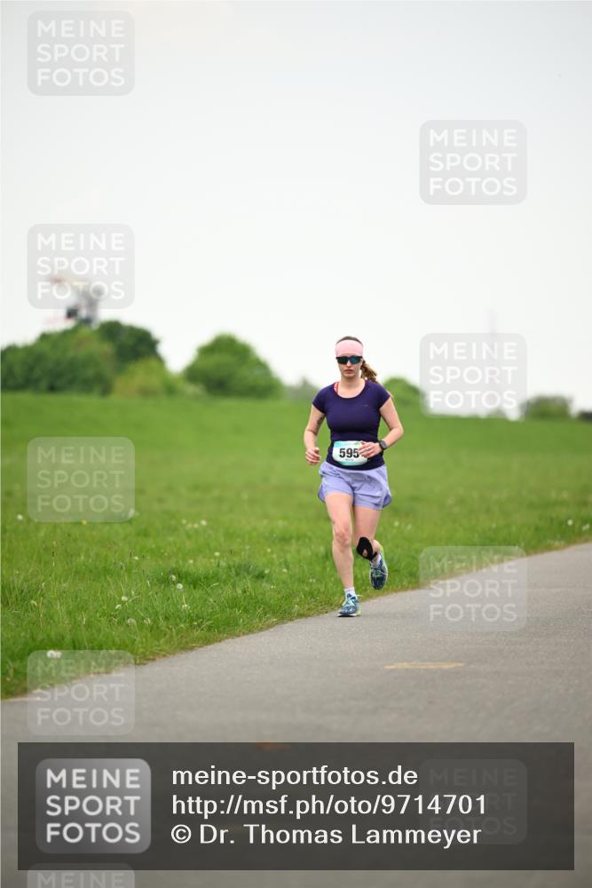10.05.2026 - 8. Wedeler Halbmarathon Dr. Thomas Lammeyer http://msf.ph/oto/9714701 10.05.2026 12:22:59 Laufen 595 meine-sportfotos.de