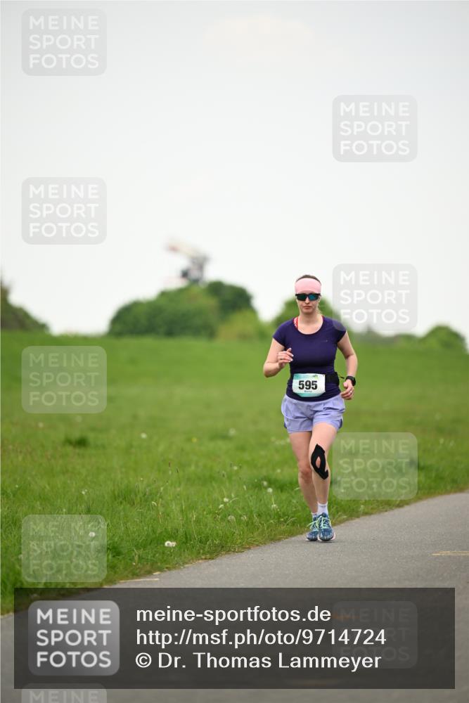 10.05.2026 - 8. Wedeler Halbmarathon Dr. Thomas Lammeyer http://msf.ph/oto/9714724 10.05.2026 12:23:00 Laufen 595 meine-sportfotos.de