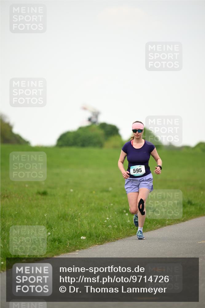 10.05.2026 - 8. Wedeler Halbmarathon Dr. Thomas Lammeyer http://msf.ph/oto/9714726 10.05.2026 12:23:01 Laufen 595 meine-sportfotos.de