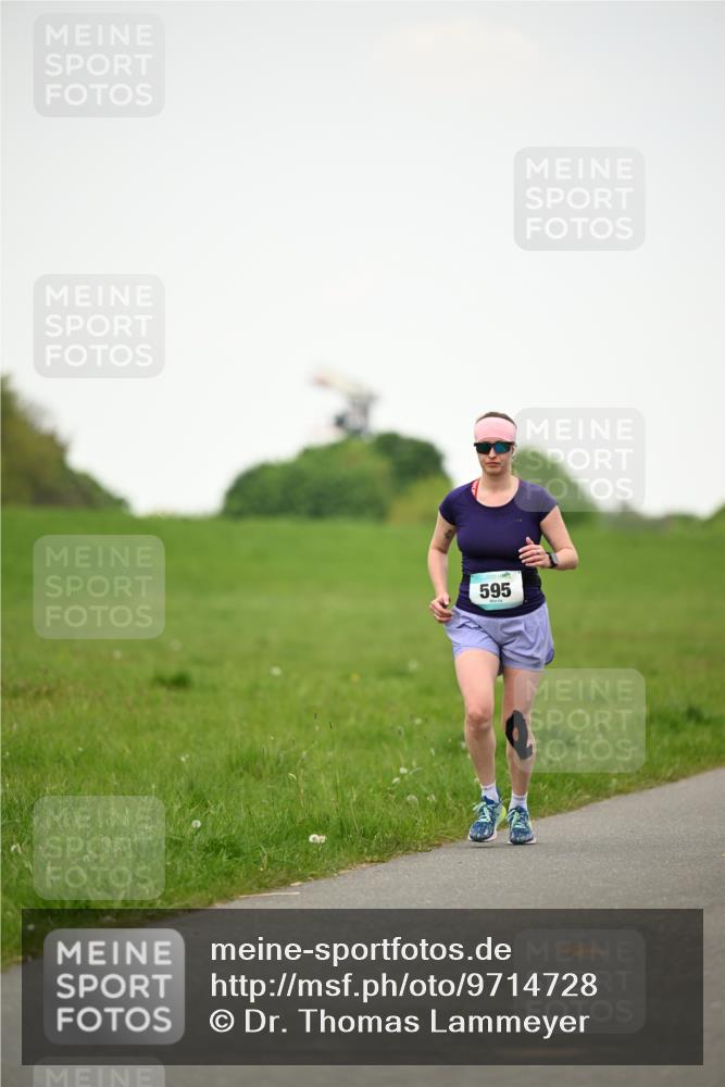 10.05.2026 - 8. Wedeler Halbmarathon Dr. Thomas Lammeyer http://msf.ph/oto/9714728 10.05.2026 12:23:01 Laufen 595 meine-sportfotos.de