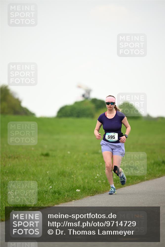 10.05.2026 - 8. Wedeler Halbmarathon Dr. Thomas Lammeyer http://msf.ph/oto/9714729 10.05.2026 12:23:01 Laufen 595 meine-sportfotos.de