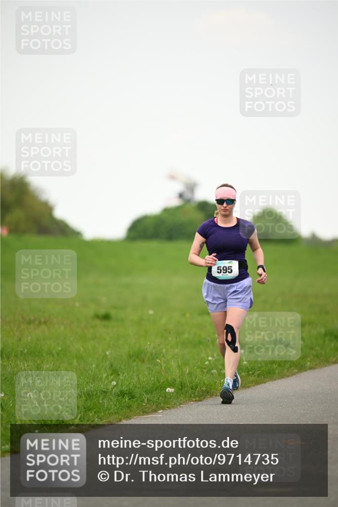 10.05.2026 - 8. Wedeler Halbmarathon Dr. Thomas Lammeyer http://msf.ph/oto/9714735 10.05.2026 12:23:01 Laufen 595 meine-sportfotos.de