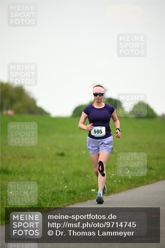 10.05.2026 - 8. Wedeler Halbmarathon Dr. Thomas Lammeyer http://msf.ph/oto/9714745 10.05.2026 12:23:02 Laufen 595 meine-sportfotos.de