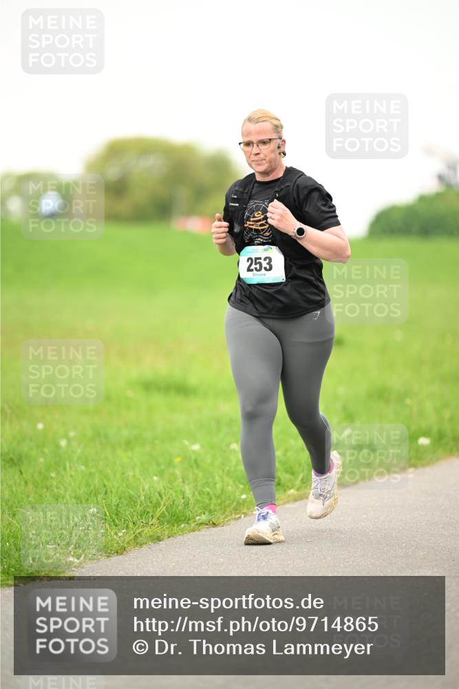 10.05.2026 - 8. Wedeler Halbmarathon Dr. Thomas Lammeyer http://msf.ph/oto/9714865 10.05.2026 12:24:04 Laufen 253 meine-sportfotos.de