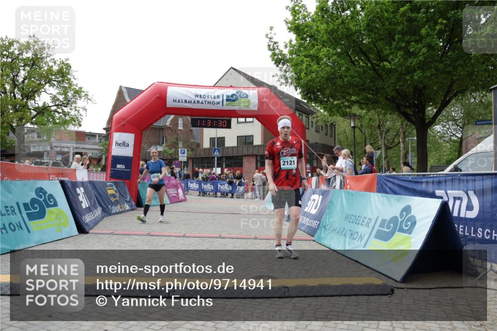 10.05.2026 - 8. Wedeler Halbmarathon Yannick Fuchs http://msf.ph/oto/9714941 10.05.2026 11:31:28 Ziel 83, 2121, 2239 meine-sportfotos.de