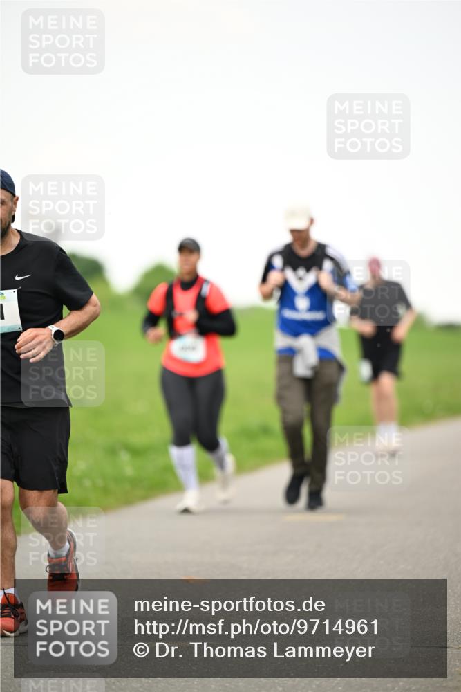 10.05.2026 - 8. Wedeler Halbmarathon Dr. Thomas Lammeyer http://msf.ph/oto/9714961 10.05.2026 12:24:16 Laufen  meine-sportfotos.de