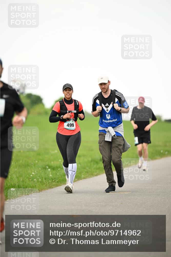 10.05.2026 - 8. Wedeler Halbmarathon Dr. Thomas Lammeyer http://msf.ph/oto/9714962 10.05.2026 12:24:17 Laufen 499 meine-sportfotos.de