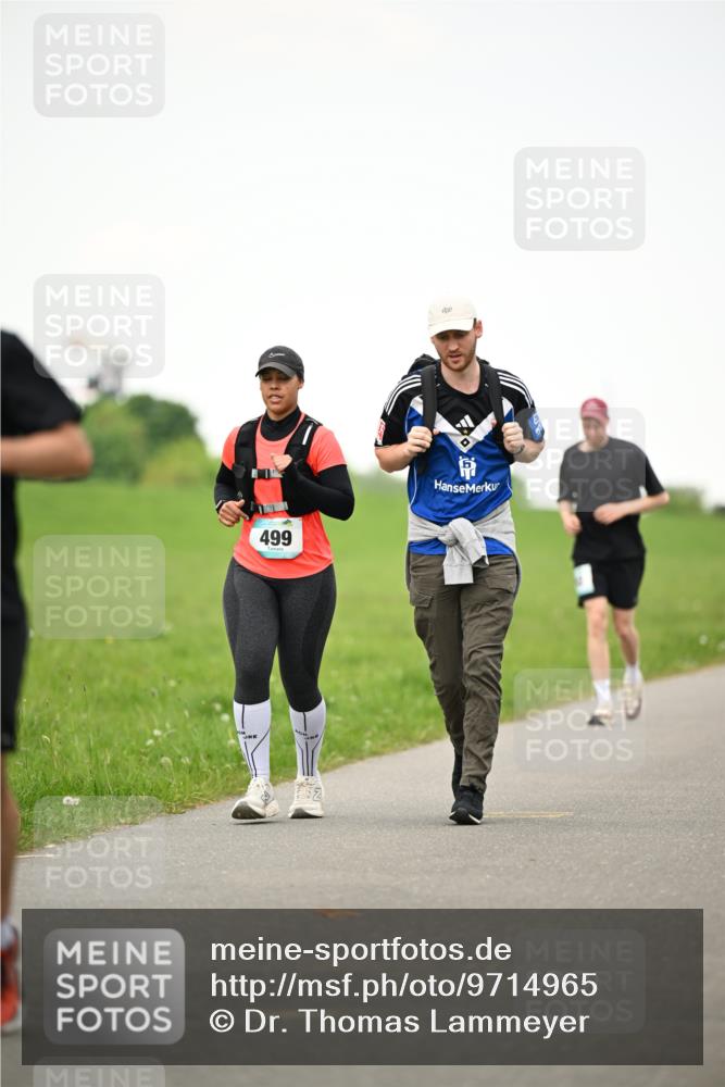 10.05.2026 - 8. Wedeler Halbmarathon Dr. Thomas Lammeyer http://msf.ph/oto/9714965 10.05.2026 12:24:17 Laufen 499 meine-sportfotos.de