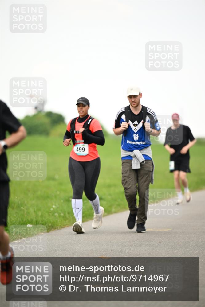10.05.2026 - 8. Wedeler Halbmarathon Dr. Thomas Lammeyer http://msf.ph/oto/9714967 10.05.2026 12:24:17 Laufen 499 meine-sportfotos.de
