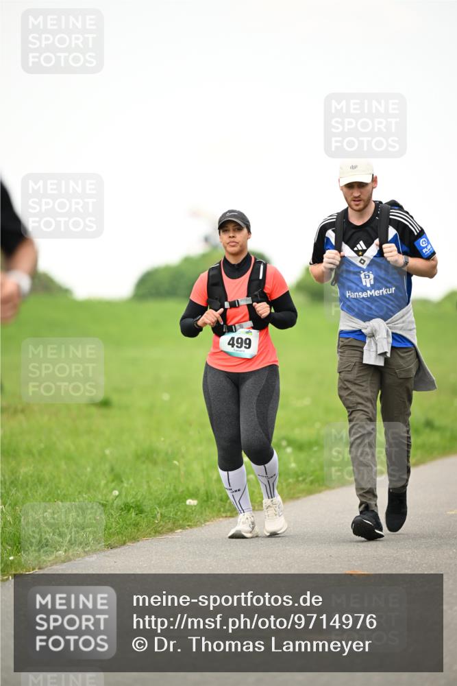 10.05.2026 - 8. Wedeler Halbmarathon Dr. Thomas Lammeyer http://msf.ph/oto/9714976 10.05.2026 12:24:18 Laufen 499 meine-sportfotos.de