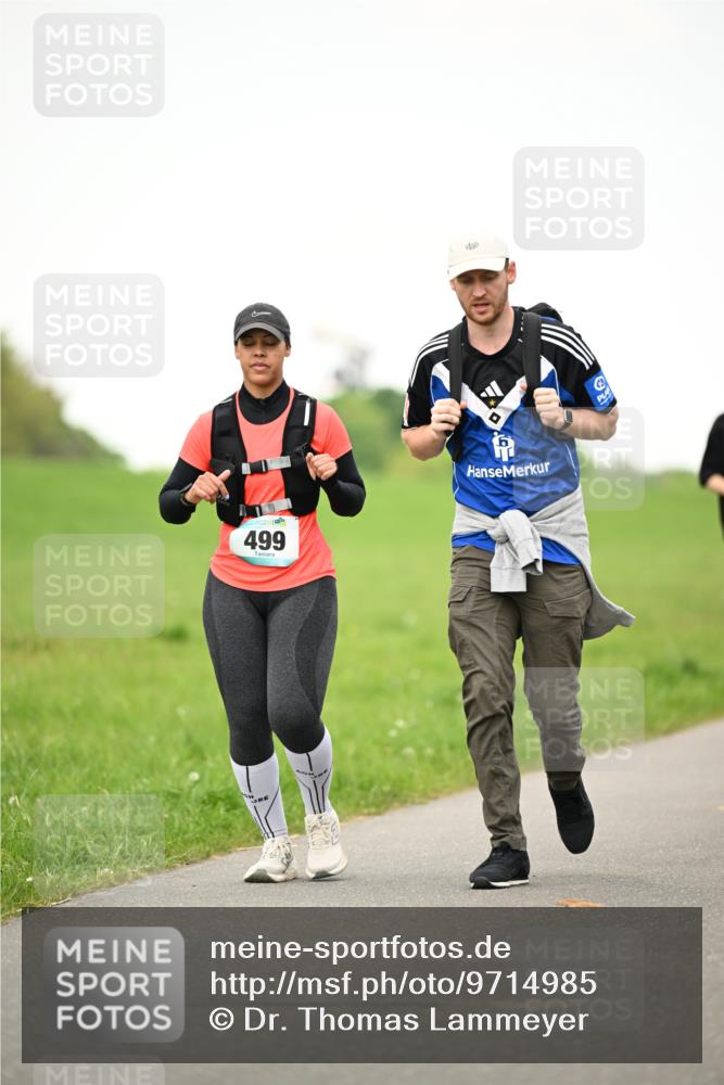 10.05.2026 - 8. Wedeler Halbmarathon Dr. Thomas Lammeyer http://msf.ph/oto/9714985 10.05.2026 12:24:19 Laufen 499 meine-sportfotos.de