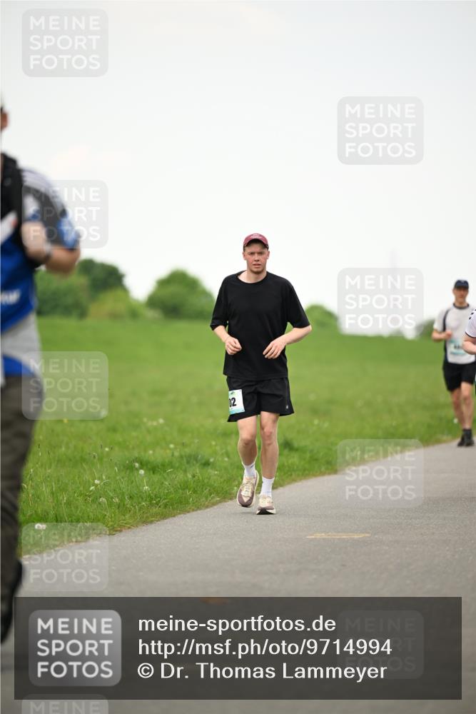10.05.2026 - 8. Wedeler Halbmarathon Dr. Thomas Lammeyer http://msf.ph/oto/9714994 10.05.2026 12:24:21 Laufen  meine-sportfotos.de