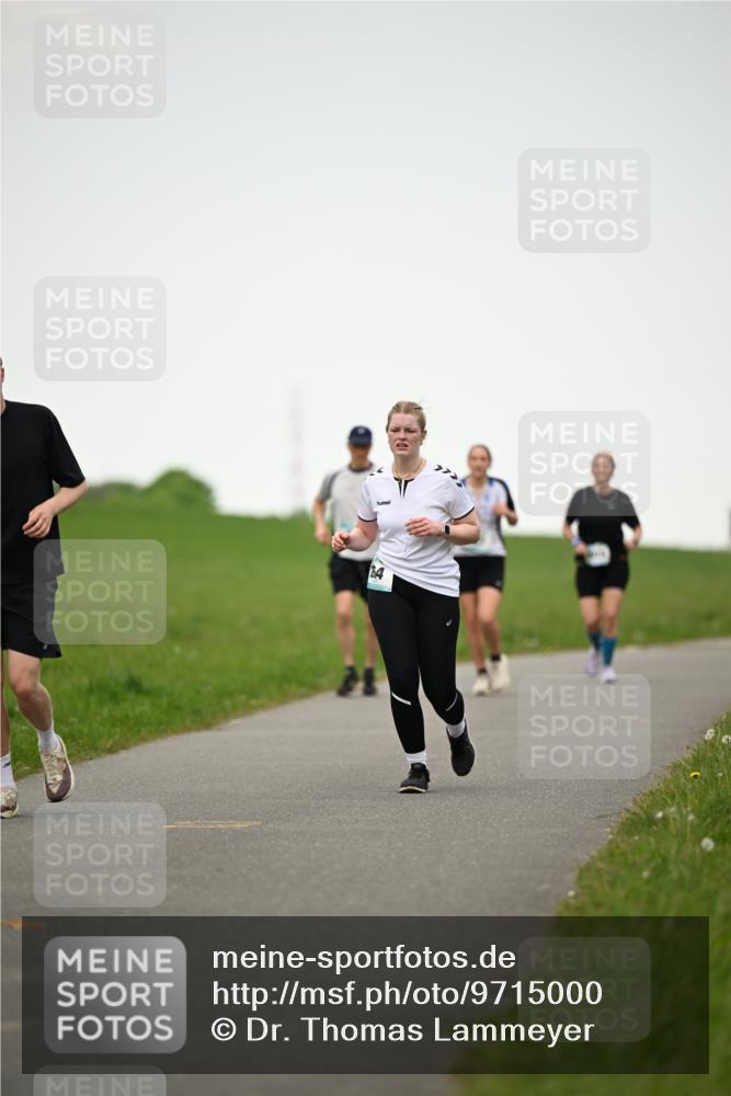 10.05.2026 - 8. Wedeler Halbmarathon Dr. Thomas Lammeyer http://msf.ph/oto/9715000 10.05.2026 12:24:22 Laufen  meine-sportfotos.de