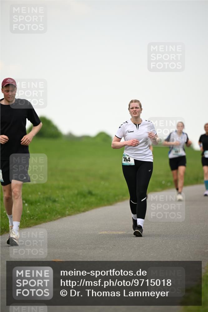 10.05.2026 - 8. Wedeler Halbmarathon Dr. Thomas Lammeyer http://msf.ph/oto/9715018 10.05.2026 12:24:24 Laufen 264 meine-sportfotos.de