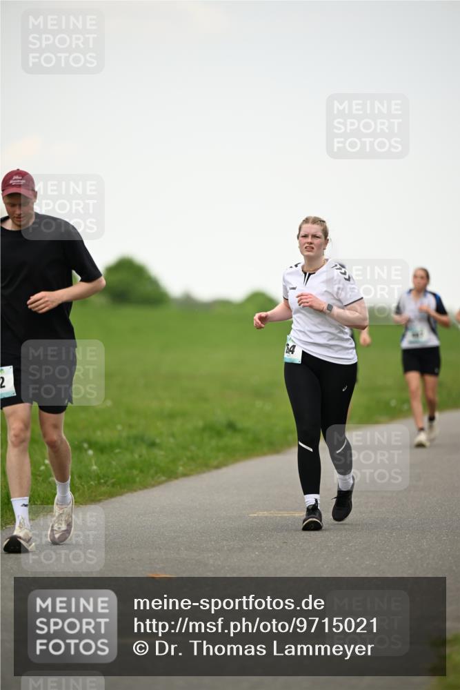 10.05.2026 - 8. Wedeler Halbmarathon Dr. Thomas Lammeyer http://msf.ph/oto/9715021 10.05.2026 12:24:24 Laufen 1777 meine-sportfotos.de
