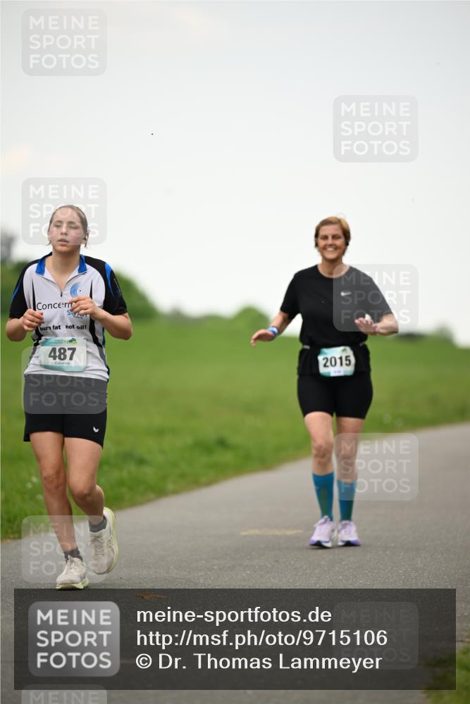 10.05.2026 - 8. Wedeler Halbmarathon Dr. Thomas Lammeyer http://msf.ph/oto/9715106 10.05.2026 12:24:34 Laufen 487, 2015 meine-sportfotos.de