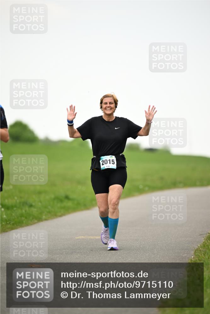 10.05.2026 - 8. Wedeler Halbmarathon Dr. Thomas Lammeyer http://msf.ph/oto/9715110 10.05.2026 12:24:34 Laufen 2015, 869 meine-sportfotos.de