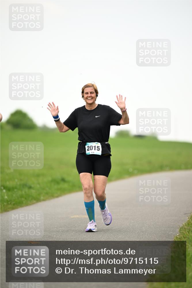 10.05.2026 - 8. Wedeler Halbmarathon Dr. Thomas Lammeyer http://msf.ph/oto/9715115 10.05.2026 12:24:35 Laufen 2015 meine-sportfotos.de