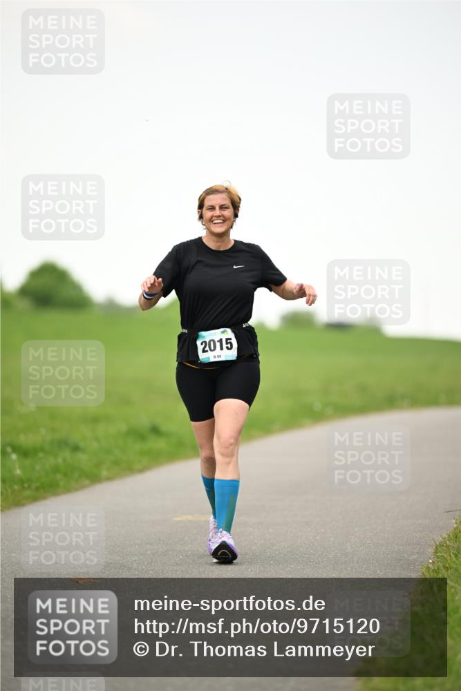 10.05.2026 - 8. Wedeler Halbmarathon Dr. Thomas Lammeyer http://msf.ph/oto/9715120 10.05.2026 12:24:35 Laufen 2015 meine-sportfotos.de