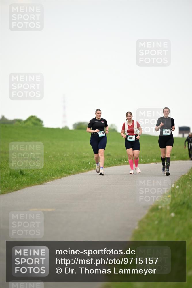 10.05.2026 - 8. Wedeler Halbmarathon Dr. Thomas Lammeyer http://msf.ph/oto/9715157 10.05.2026 12:25:20 Laufen 104, 105, 447 meine-sportfotos.de