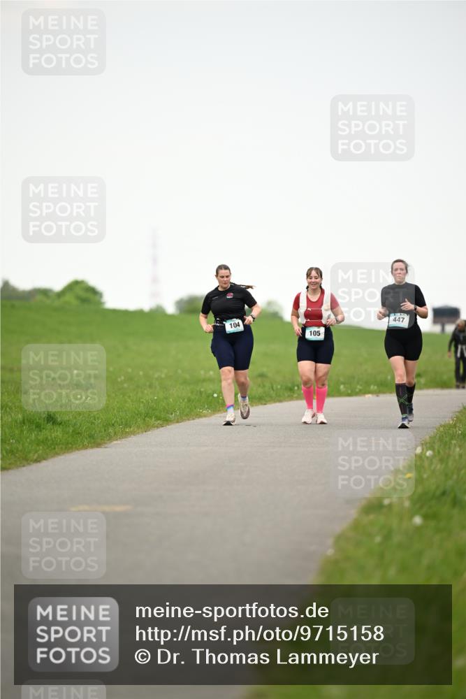 10.05.2026 - 8. Wedeler Halbmarathon Dr. Thomas Lammeyer http://msf.ph/oto/9715158 10.05.2026 12:25:21 Laufen 104, 105, 447 meine-sportfotos.de