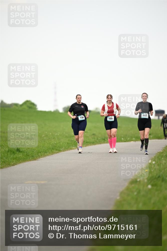10.05.2026 - 8. Wedeler Halbmarathon Dr. Thomas Lammeyer http://msf.ph/oto/9715161 10.05.2026 12:25:21 Laufen 104, 105, 447 meine-sportfotos.de