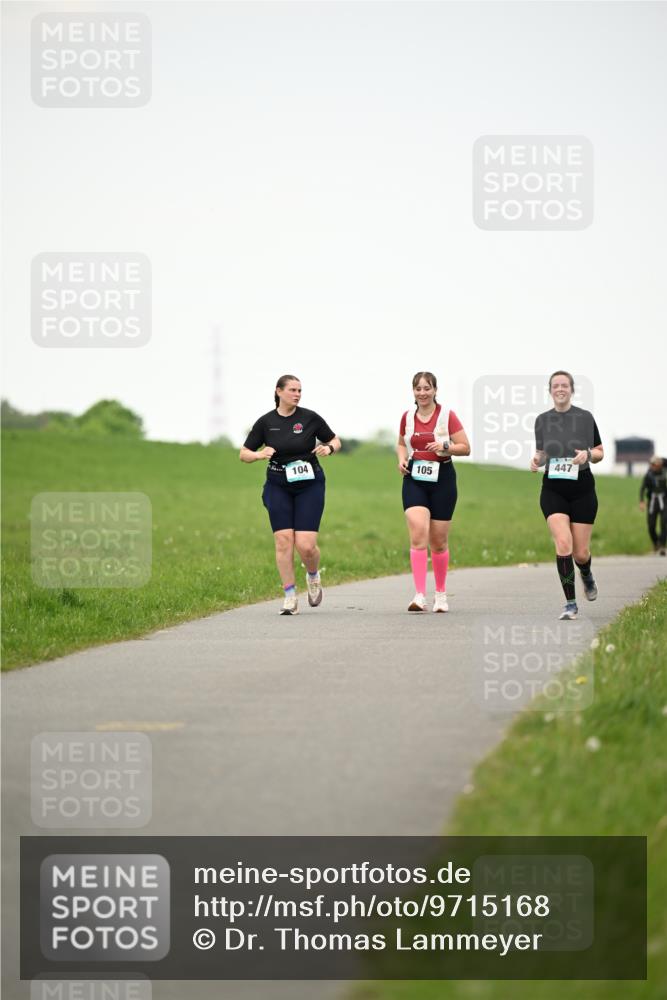 10.05.2026 - 8. Wedeler Halbmarathon Dr. Thomas Lammeyer http://msf.ph/oto/9715168 10.05.2026 12:25:21 Laufen 104, 105, 447 meine-sportfotos.de