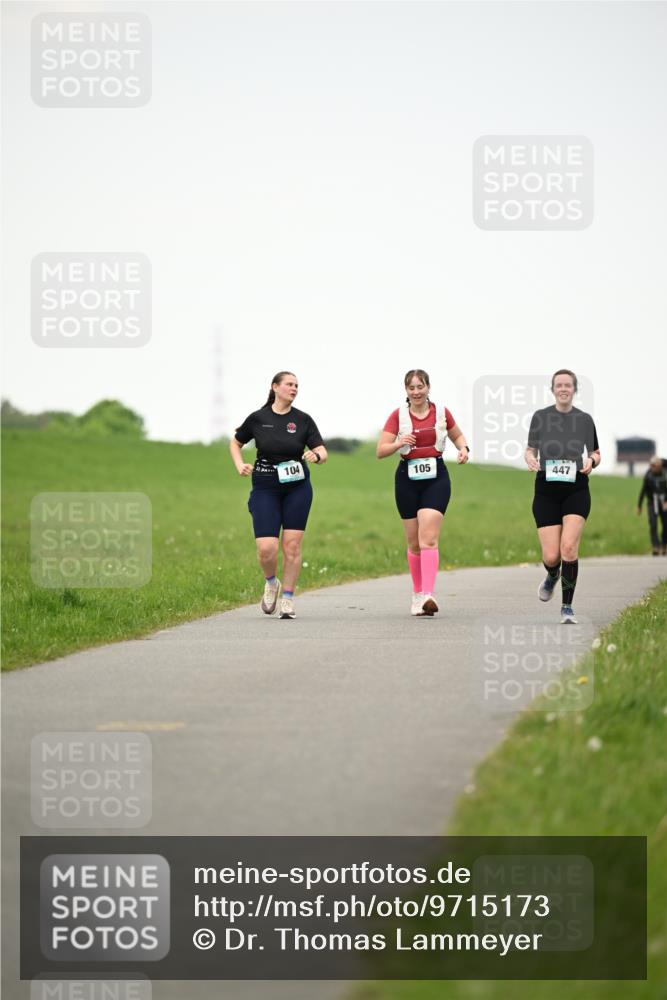 10.05.2026 - 8. Wedeler Halbmarathon Dr. Thomas Lammeyer http://msf.ph/oto/9715173 10.05.2026 12:25:22 Laufen 104, 105, 447 meine-sportfotos.de