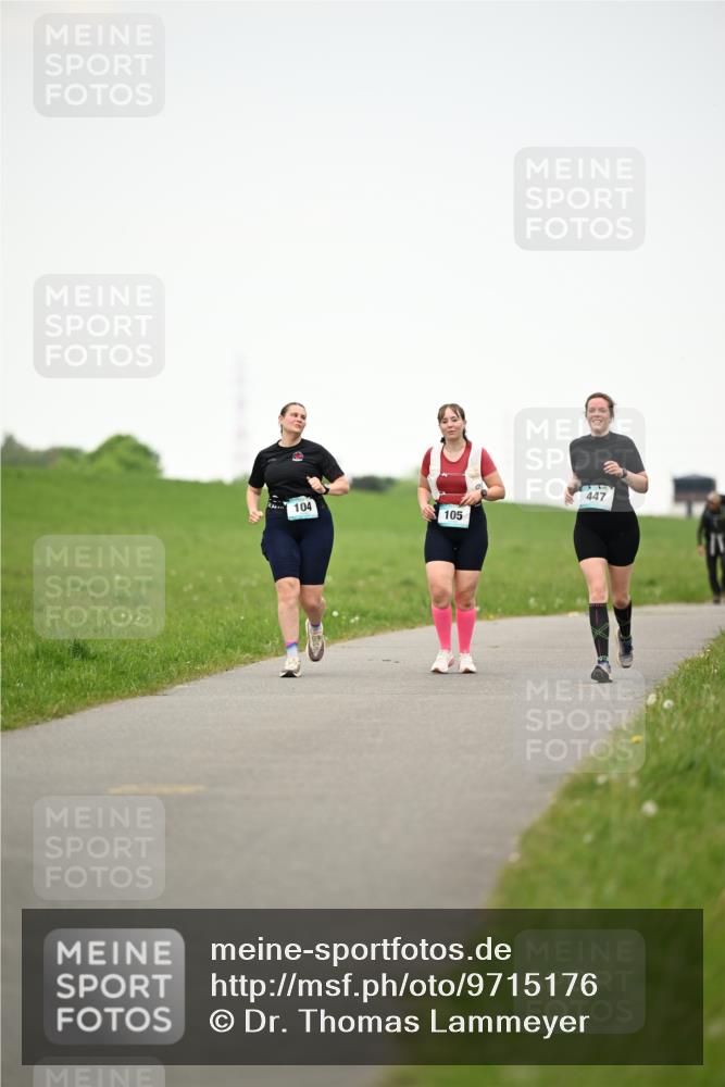 10.05.2026 - 8. Wedeler Halbmarathon Dr. Thomas Lammeyer http://msf.ph/oto/9715176 10.05.2026 12:25:22 Laufen 104, 105, 447 meine-sportfotos.de