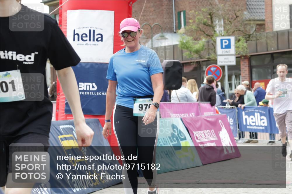 10.05.2026 - 8. Wedeler Halbmarathon Yannick Fuchs http://msf.ph/oto/9715182 10.05.2026 11:31:58 Ziel 122, 508, 970, 2091, 2201 meine-sportfotos.de