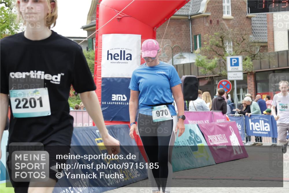 10.05.2026 - 8. Wedeler Halbmarathon Yannick Fuchs http://msf.ph/oto/9715185 10.05.2026 11:31:58 Ziel 122, 508, 970, 2091, 2201 meine-sportfotos.de