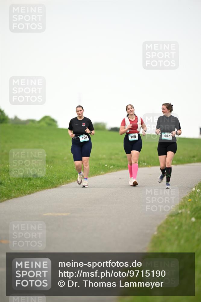 10.05.2026 - 8. Wedeler Halbmarathon Dr. Thomas Lammeyer http://msf.ph/oto/9715190 10.05.2026 12:25:23 Laufen 104, 105, 447 meine-sportfotos.de