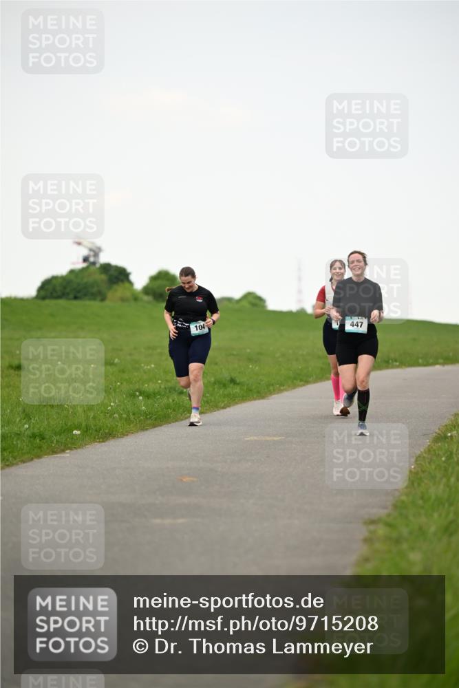 10.05.2026 - 8. Wedeler Halbmarathon Dr. Thomas Lammeyer http://msf.ph/oto/9715208 10.05.2026 12:25:27 Laufen 104, 447 meine-sportfotos.de