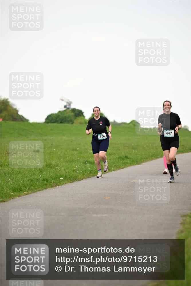 10.05.2026 - 8. Wedeler Halbmarathon Dr. Thomas Lammeyer http://msf.ph/oto/9715213 10.05.2026 12:25:27 Laufen 104, 447 meine-sportfotos.de