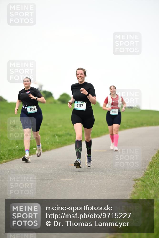 10.05.2026 - 8. Wedeler Halbmarathon Dr. Thomas Lammeyer http://msf.ph/oto/9715227 10.05.2026 12:25:29 Laufen 104, 447, 105 meine-sportfotos.de