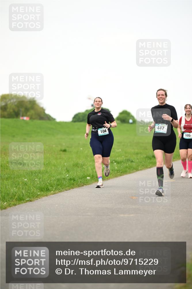 10.05.2026 - 8. Wedeler Halbmarathon Dr. Thomas Lammeyer http://msf.ph/oto/9715229 10.05.2026 12:25:28 Laufen 104, 447, 105 meine-sportfotos.de