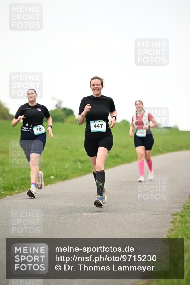 10.05.2026 - 8. Wedeler Halbmarathon Dr. Thomas Lammeyer http://msf.ph/oto/9715230 10.05.2026 12:25:29 Laufen 104, 447, 105 meine-sportfotos.de