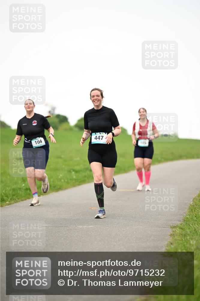 10.05.2026 - 8. Wedeler Halbmarathon Dr. Thomas Lammeyer http://msf.ph/oto/9715232 10.05.2026 12:25:29 Laufen 104, 447, 105 meine-sportfotos.de