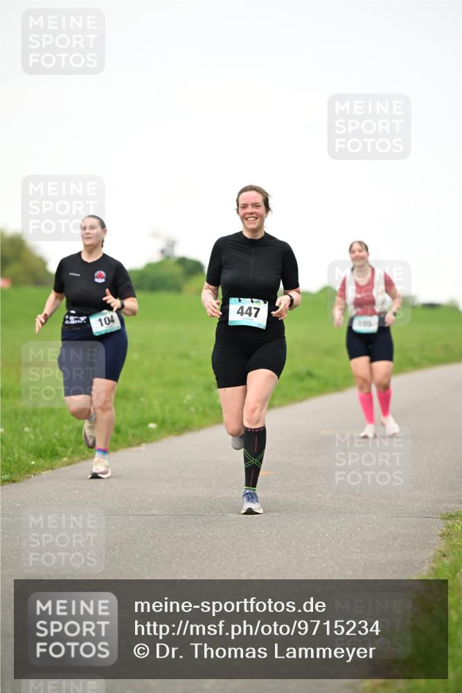 10.05.2026 - 8. Wedeler Halbmarathon Dr. Thomas Lammeyer http://msf.ph/oto/9715234 10.05.2026 12:25:30 Laufen 104, 447, 105 meine-sportfotos.de